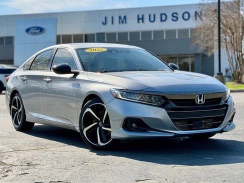 Used 2022 Honda Accord Sport image 2