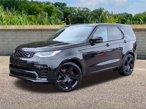 New 2025 Land Rover Discovery Dynamic SE image 1