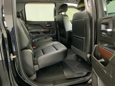 Used 2019 GMC Sierra 2500 SLT AWD/4WD image 32