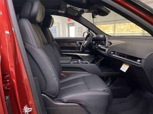 Certified 2026 Cadillac Vistiq Sport w/ LPO, Floor Liner Package image 19