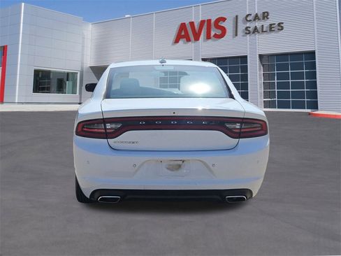 Used 2023 Dodge Charger SXT image 6
