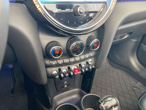 Used 2023 MINI Cooper S w/ Sidewalk Package image 38