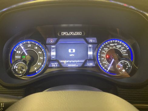 Used 2019 RAM 1500 Limited AWD/4WD image 17