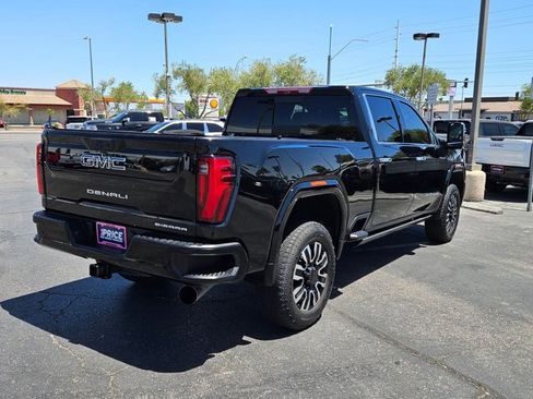 Used 2024 GMC Sierra 3500 Denali Ultimate AWD/4WD image 5