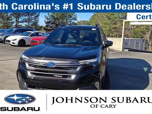 Used 2026 Subaru Forester Premium AWD/4WD image 3