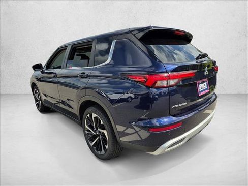 Used 2024 Mitsubishi Outlander SE FWD image 8
