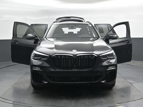 Used 2020 BMW X5 M50i AWD/4WD image 49