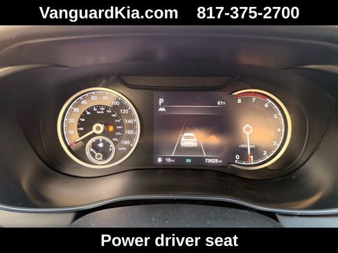 Used 2022 Genesis G70 2.0T w/ Prestige Package image 17