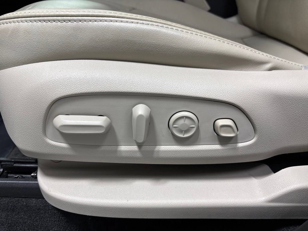 Used 2021 Buick Enclave Premium w/ Surround and Sites Package AWD/4WD image 50