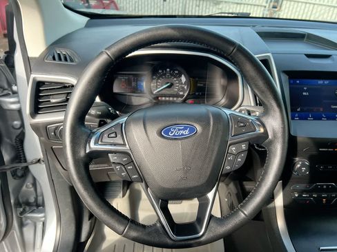 Used 2020 Ford Edge SEL AWD/4WD image 14