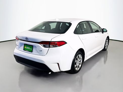 Used 2025 Toyota Corolla LE image 10