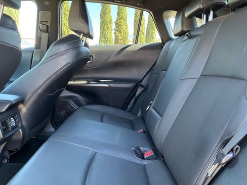 Used 2023 Toyota Venza Limited AWD/4WD image 20