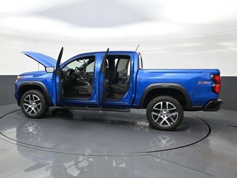 Used 2023 Chevrolet Colorado Z71 w/ Z71 Convenience Package 2 AWD/4WD image 30