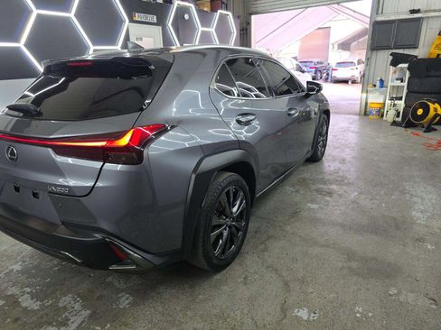 Used 2019 Lexus UX 200 F Sport w/ F Sport Premium Package FWD image 3