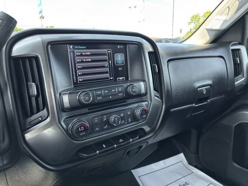 Used 2018 Chevrolet Silverado 1500 LT w/ All Star Edition AWD/4WD image 32