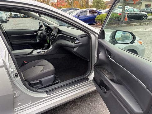 Used 2024 Toyota Camry LE image 22