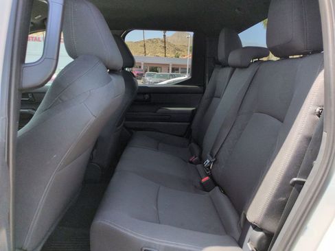 Used 2025 Toyota Tacoma SR5 AWD/4WD image 15
