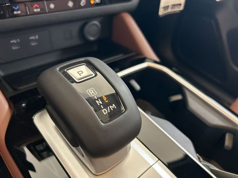 New 2026 Mitsubishi Outlander SEL image 8