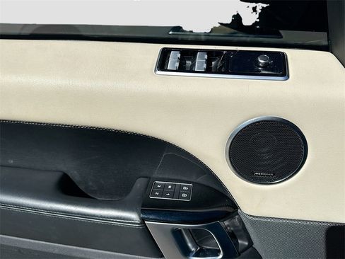 Used 2021 Land Rover Range Rover Sport HSE Silver Edition image 19