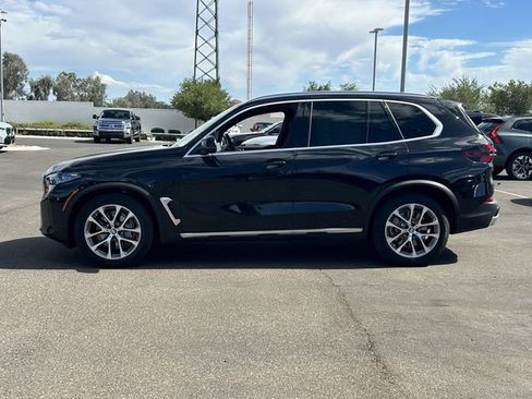 Used 2026 BMW X5 xDrive50e AWD/4WD image 9