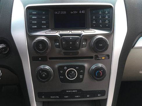 Used 2012 Ford Explorer XLT FWD image 10