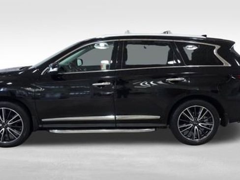 Used 2017 INFINITI QX60 Luxe w/ Deluxe Technology Package image 2