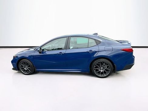 Used 2025 Toyota Camry SE w/ Convenience Package AWD/4WD image 6