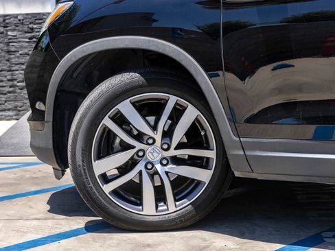 Used 2017 Honda Pilot Touring image 41