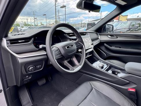 New 2026 Jeep Grand Cherokee Limited AWD/4WD image 11