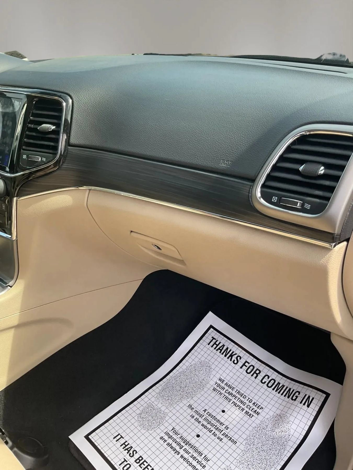 Used 2019 Jeep Grand Cherokee Limited AWD/4WD image 30