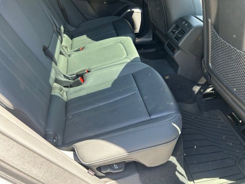 Used 2025 Audi Q5 Premium Plus w/ Premium Plus AWD/4WD image 29
