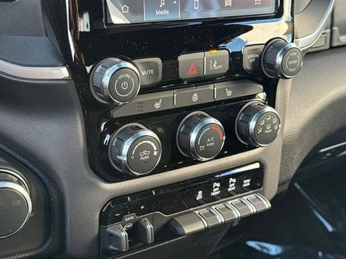 New 2026 RAM 1500 Big Horn AWD/4WD image 15