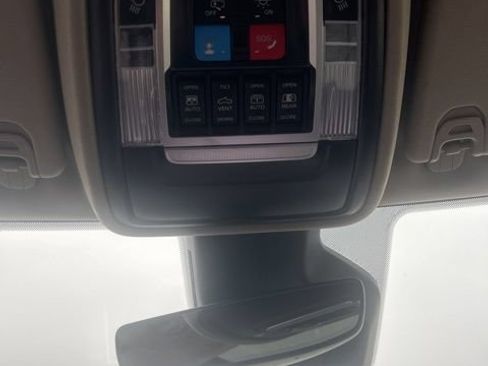 New 2026 RAM 1500 Laramie AWD/4WD image 24