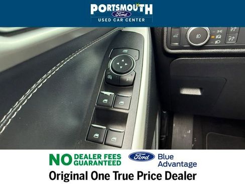 Used 2022 Ford Explorer XLT w/ Equipment Group 202A image 26