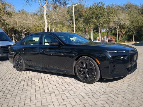 New 2026 BMW i7 eDrive50 w/ M Sport Package image 2