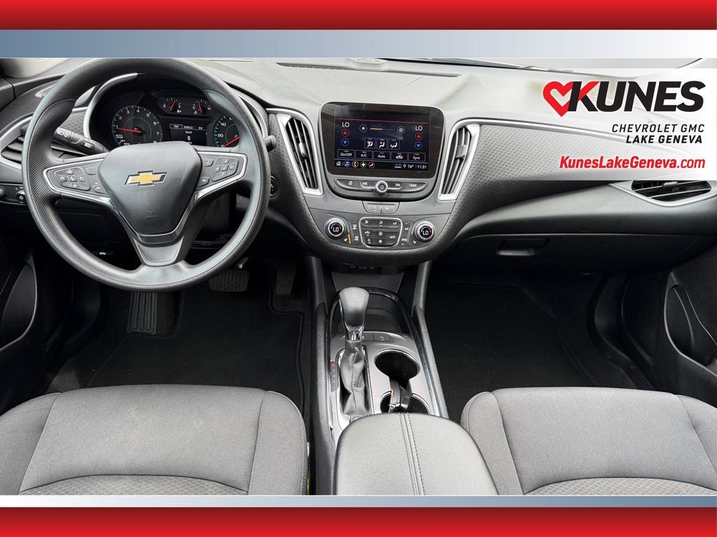 Used 2025 Chevrolet Malibu LT FWD image 21