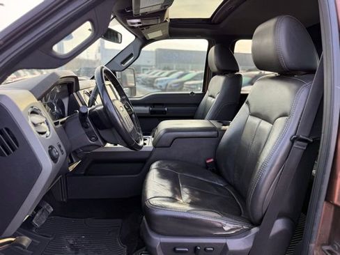 Used 2011 Ford F350 Lariat w/ Chrome Pkg image 11