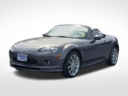 Used 2008 MAZDA MX-5 Miata Grand Touring w/ Premium Pkg RWD image 3