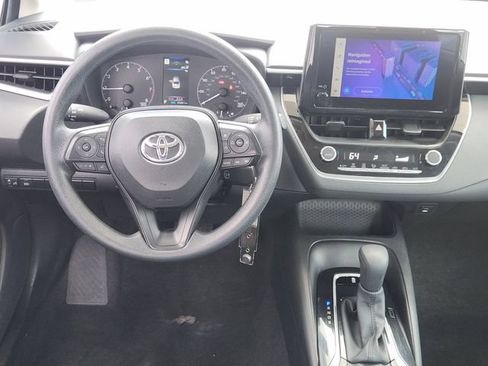 Used 2025 Toyota Corolla LE FWD image 21