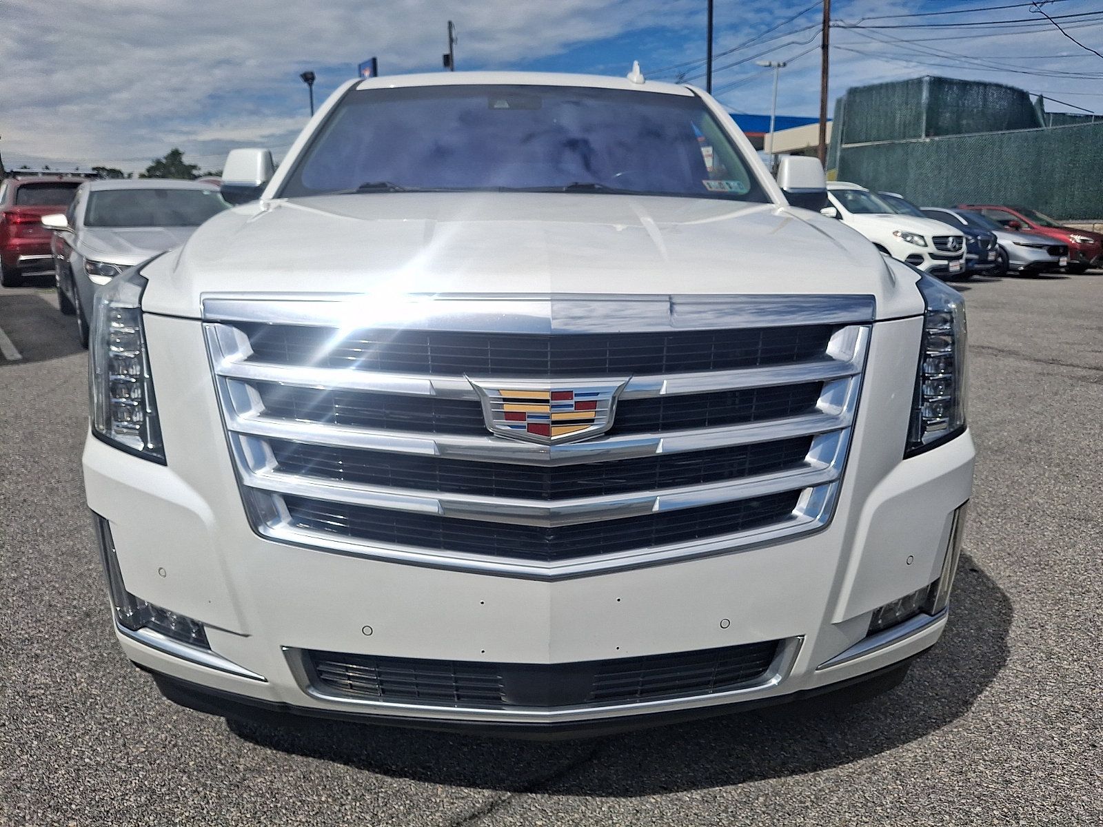 Used 2016 Cadillac Escalade ESV Premium AWD/4WD image 2
