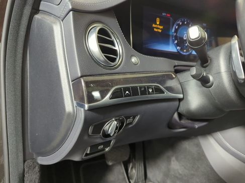 Used 2018 Mercedes-Benz S 450 Sedan image 26