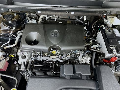 Used 2024 Toyota RAV4 XLE image 33