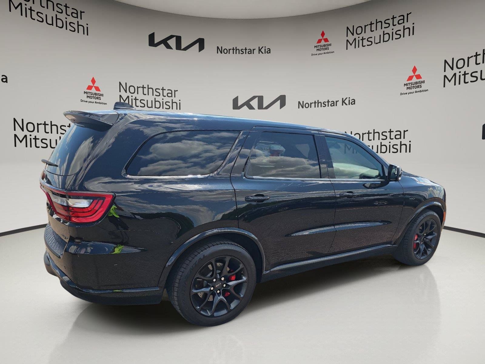Used 2022 Dodge Durango SRT w/ Premium Interior Group AWD/4WD image 6