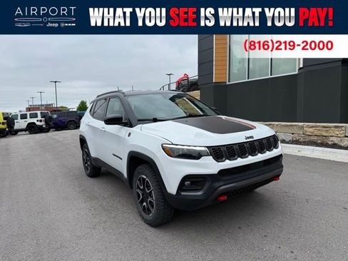 Used 2024 Jeep Compass Trailhawk w/ Trailhawk Elite Group AWD/4WD image 1
