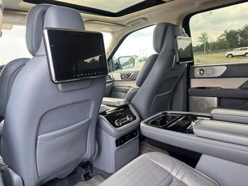 Used 2020 Lincoln Navigator L Black Label w/ Cargo Convenience Package image 14
