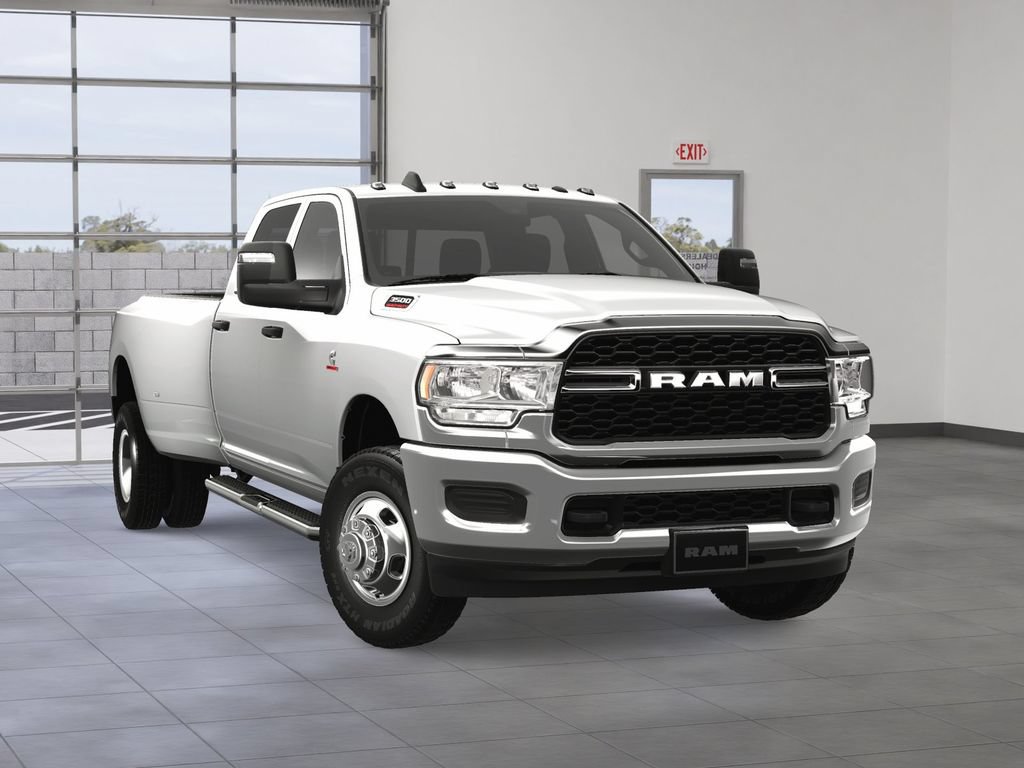 New 2024 RAM 3500 Tradesman w/ Chrome Appearance Group AWD/4WD image 15