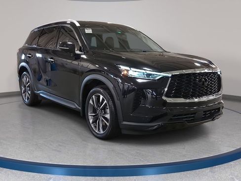 Used 2023 INFINITI QX60 Luxe w/ Performance Audio Package FWD image 3
