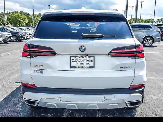 Used 2024 BMW X5 xDrive40i AWD/4WD image 8