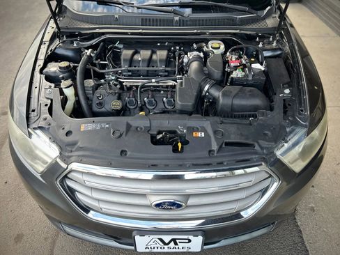 Used 2015 Ford Taurus SE image 27