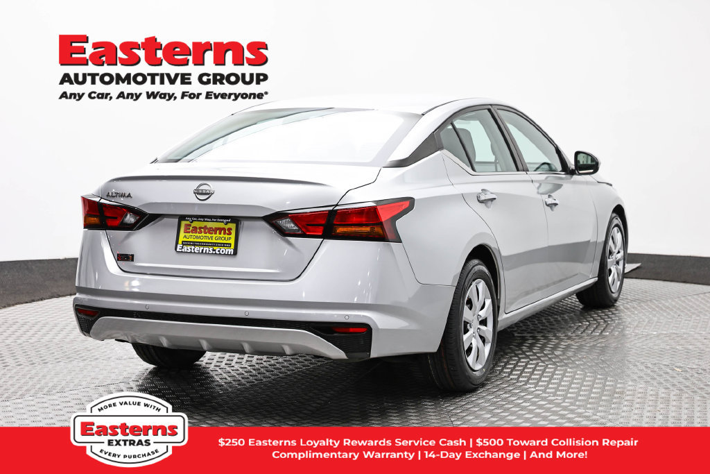 Used 2023 Nissan Altima 2.5 S FWD image 6